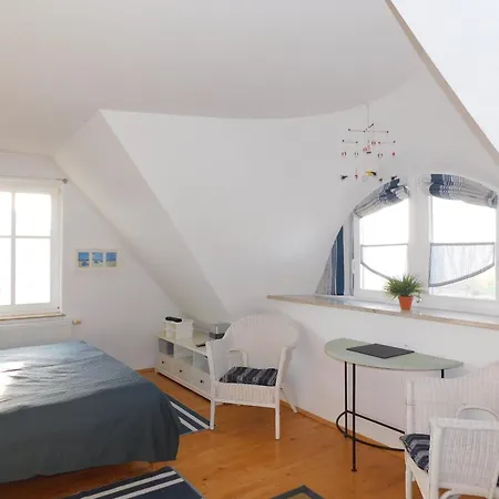 Haus Arrewind * Ahrenshoop