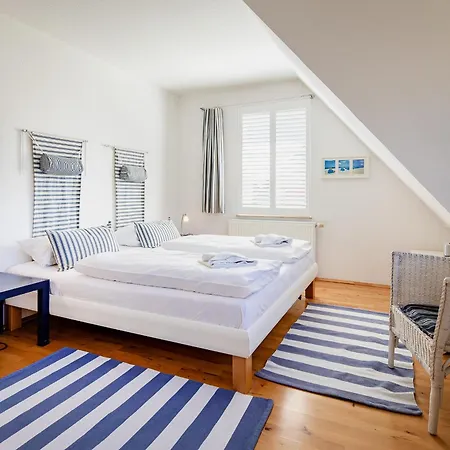 Ferienhaus Haus Arrewind Ahrenshoop